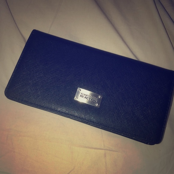 Black Wallet - Picture 1 of 3